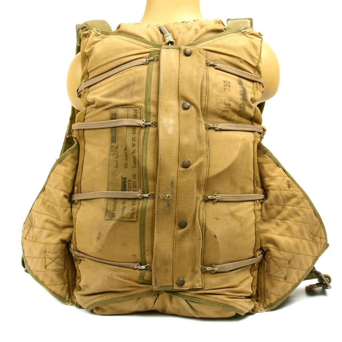 Original U.S. WWII USAAF Pilot B-9 Parachute by Reliance Mfg. Co. Dated 1944