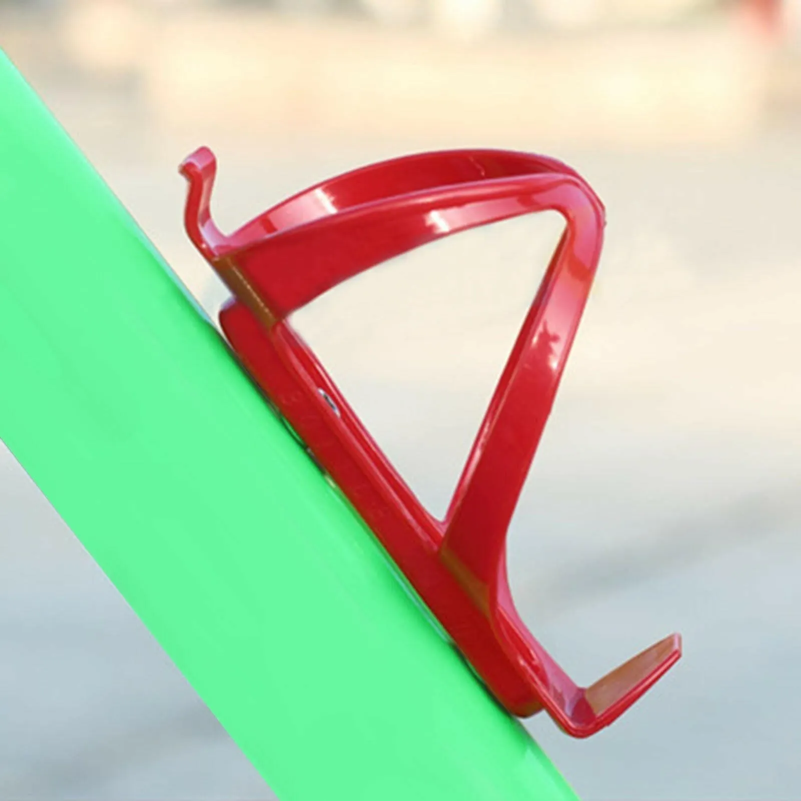 Water Bottle Holder Bike Cup Holder for Bike Bicycle Water Bottle Cage Road Cycling Bottle Holder Bike Kettle Support Stand Drink Cup Rack for Road Bikes Mountain Bikes