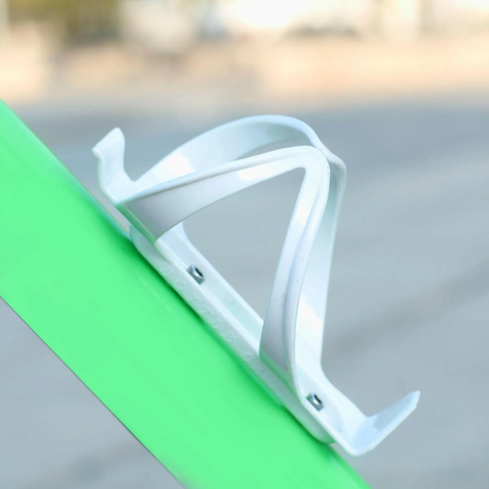 Water Bottle Holder Bike Cup Holder for Bike Bicycle Water Bottle Cage Road Cycling Bottle Holder Bike Kettle Support Stand Drink Cup Rack for Road Bikes Mountain Bikes